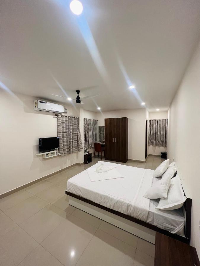 Heres Haut Residency Kochi Екстер'єр фото