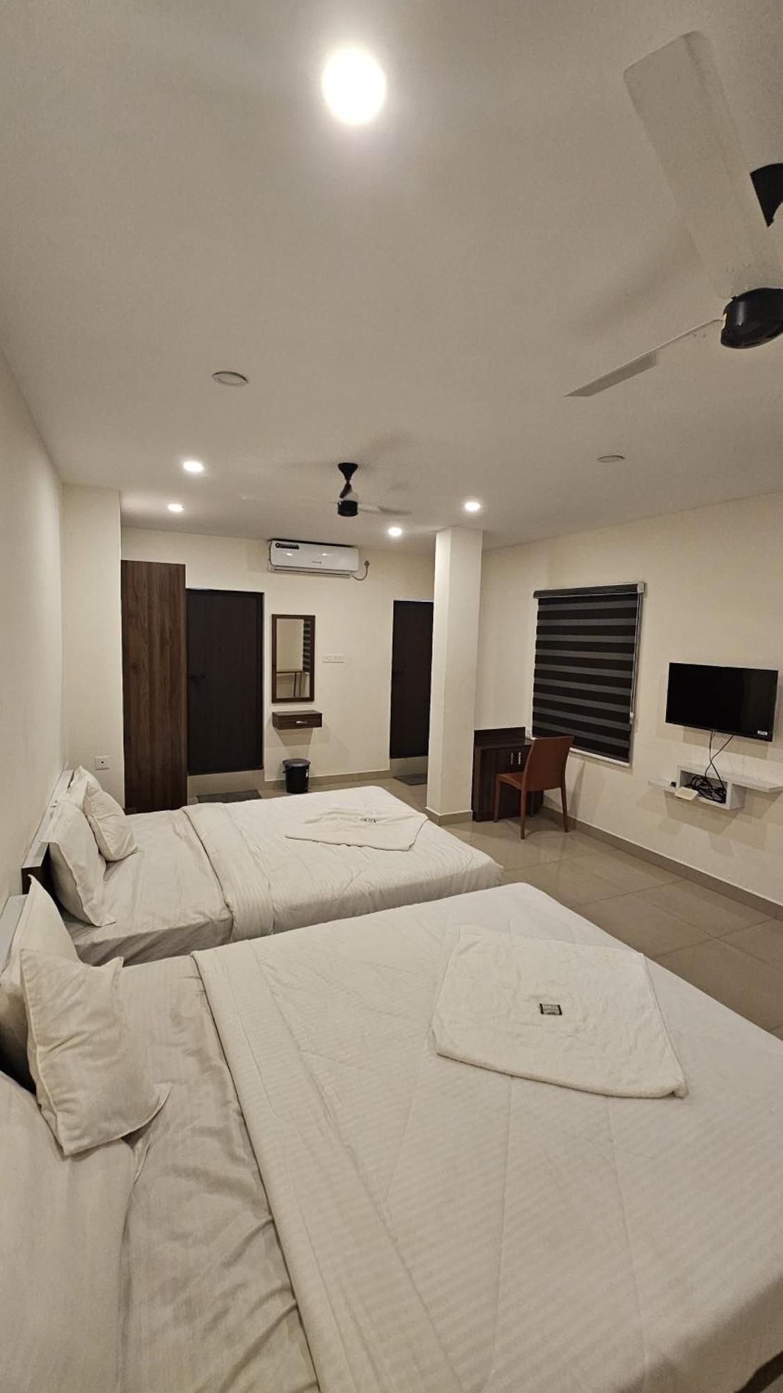 Heres Haut Residency Kochi Екстер'єр фото