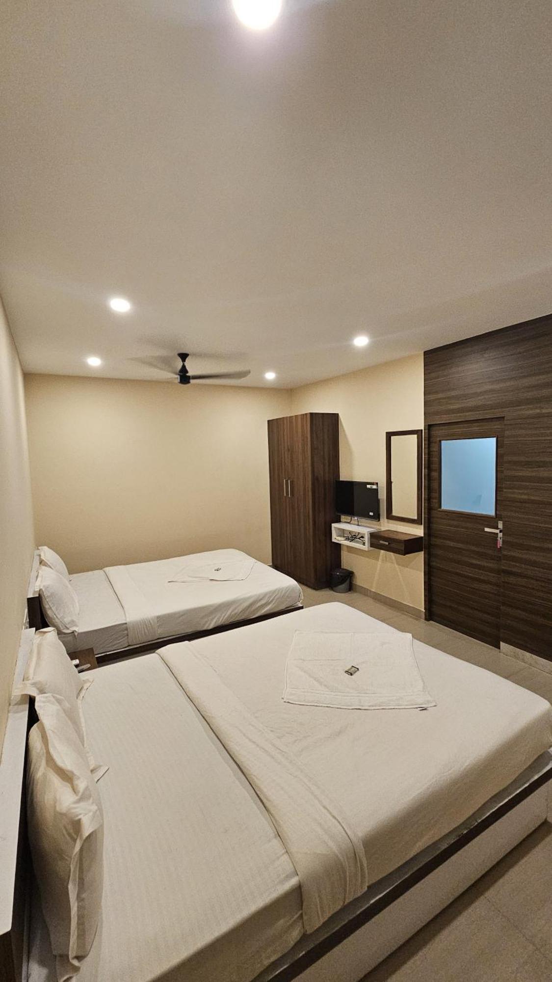 Heres Haut Residency Kochi Екстер'єр фото