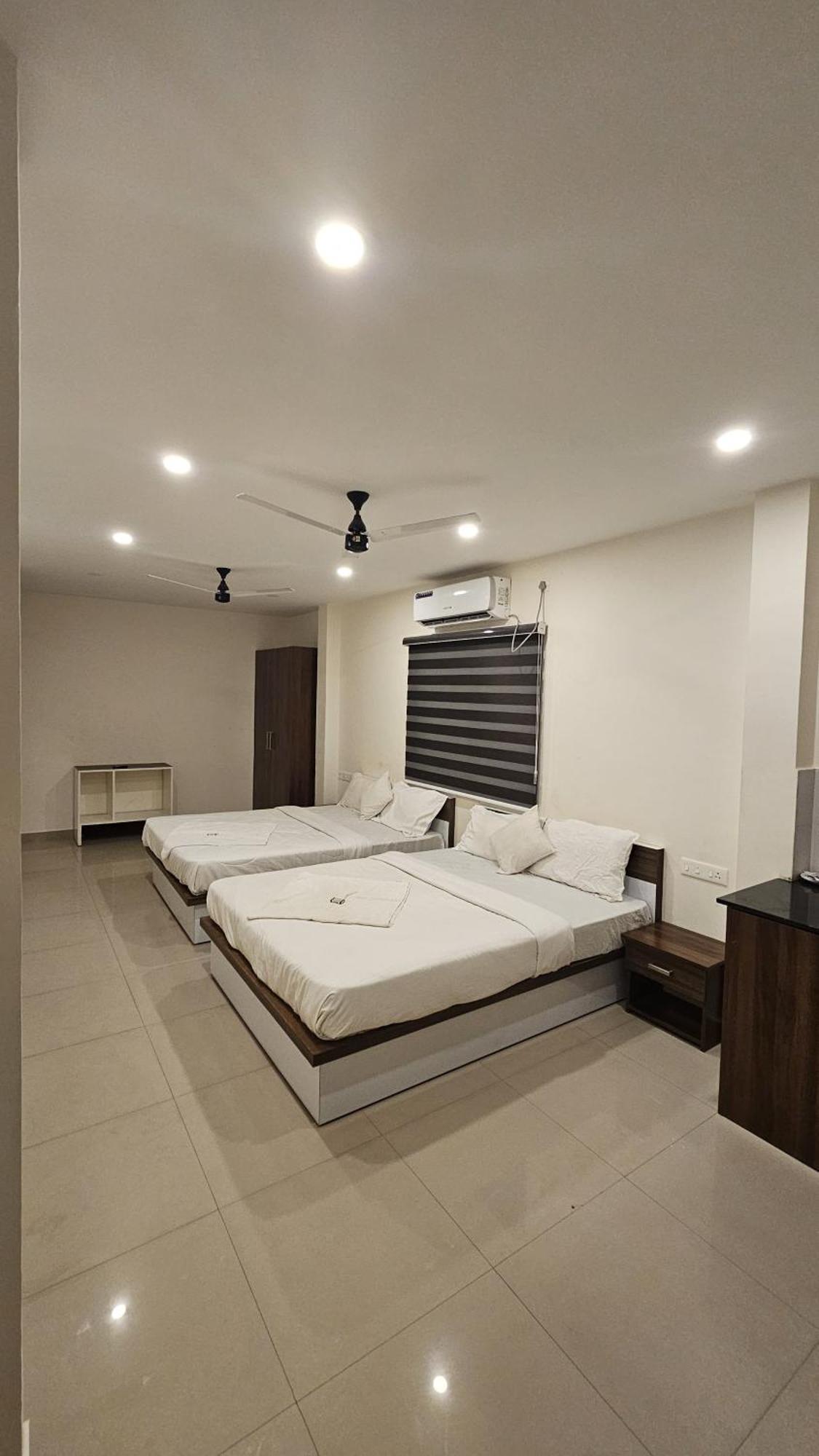 Heres Haut Residency Kochi Екстер'єр фото