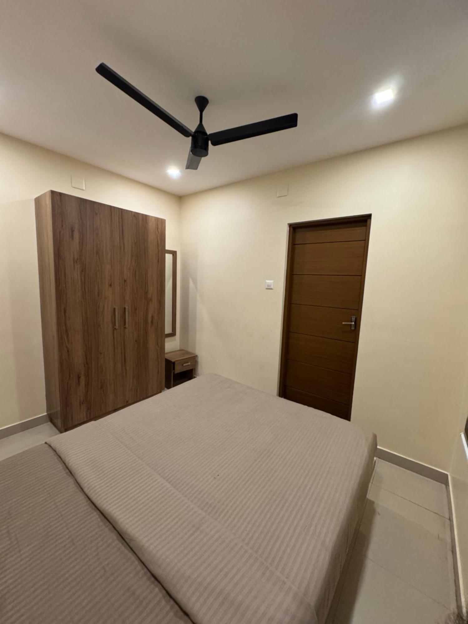 Heres Haut Residency Kochi Екстер'єр фото