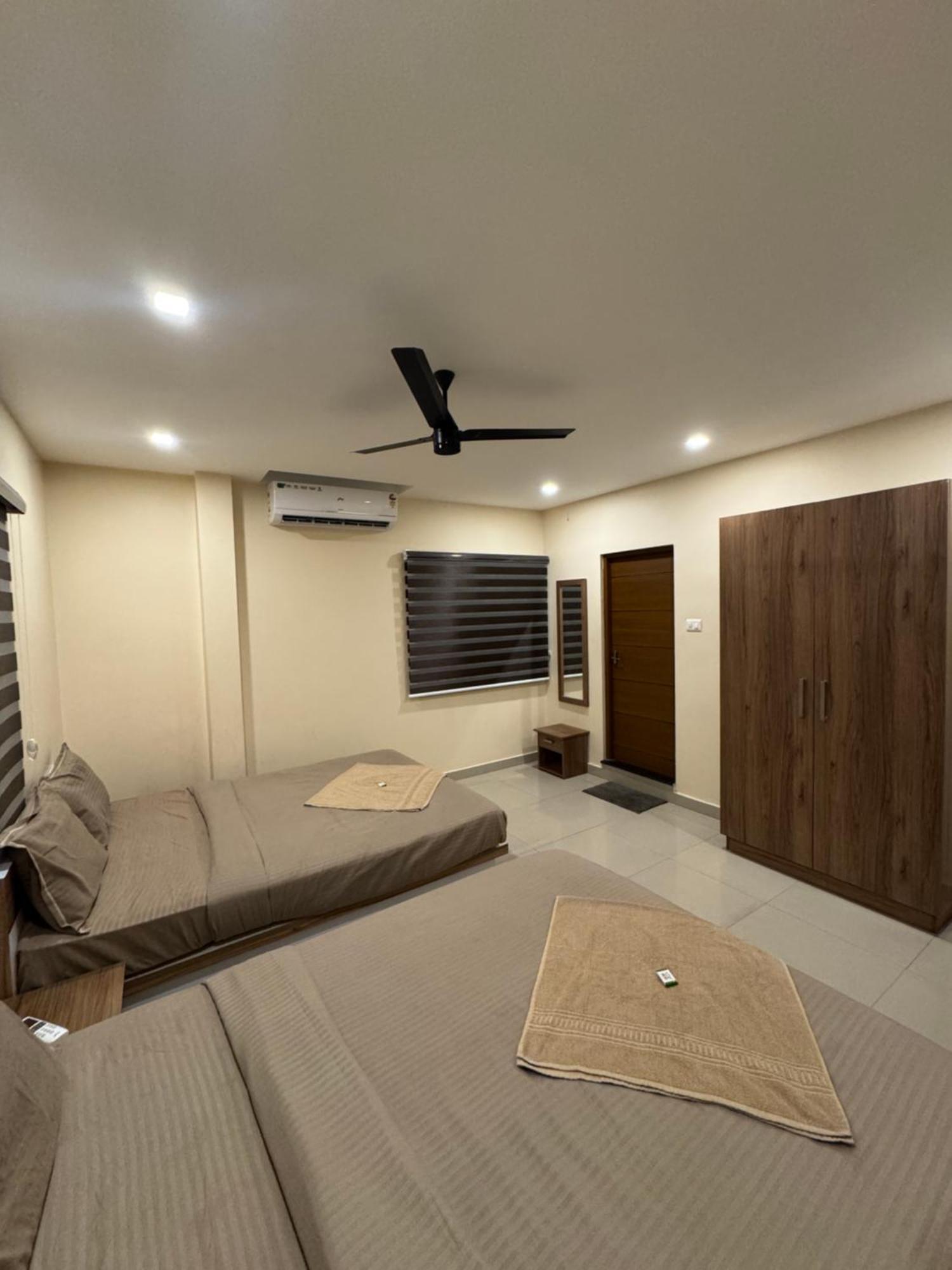 Heres Haut Residency Kochi Екстер'єр фото