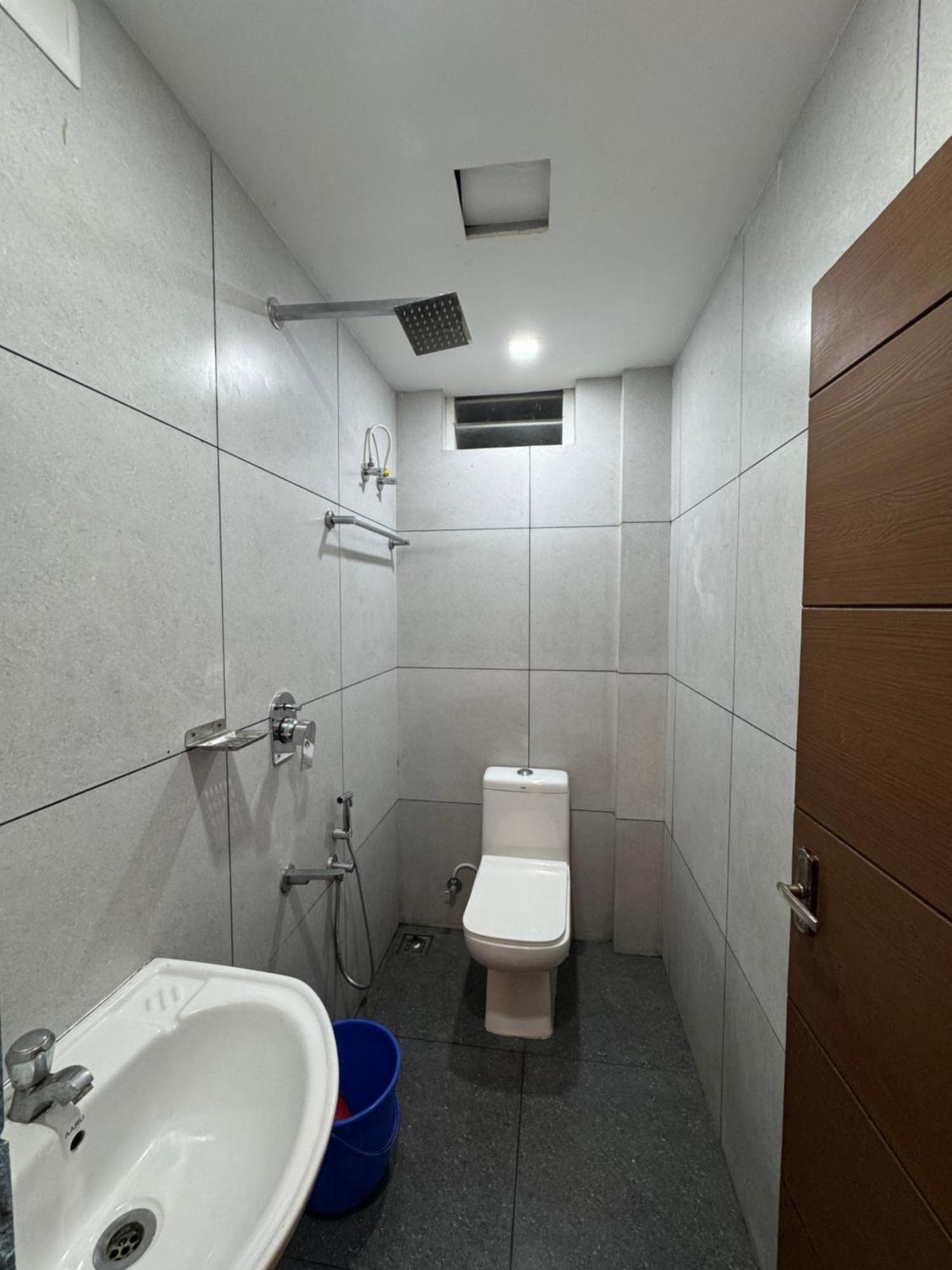 Heres Haut Residency Kochi Екстер'єр фото