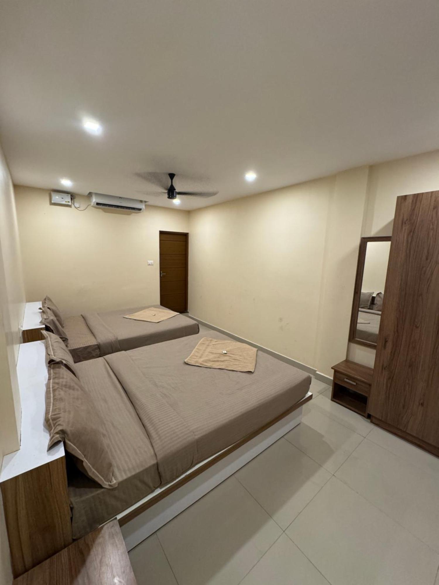 Heres Haut Residency Kochi Екстер'єр фото